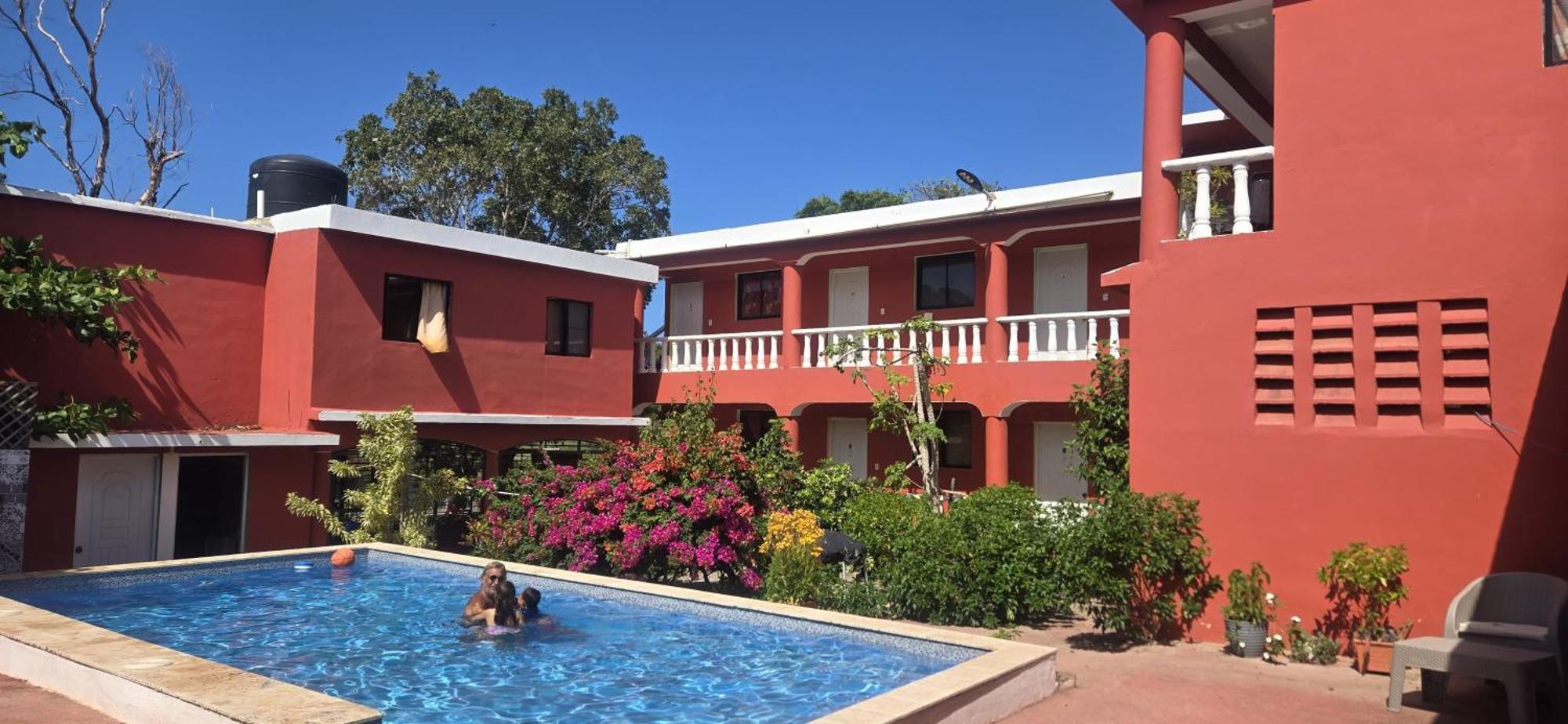 Villa Kiki Ensenada 푼타 루시아 외부 사진